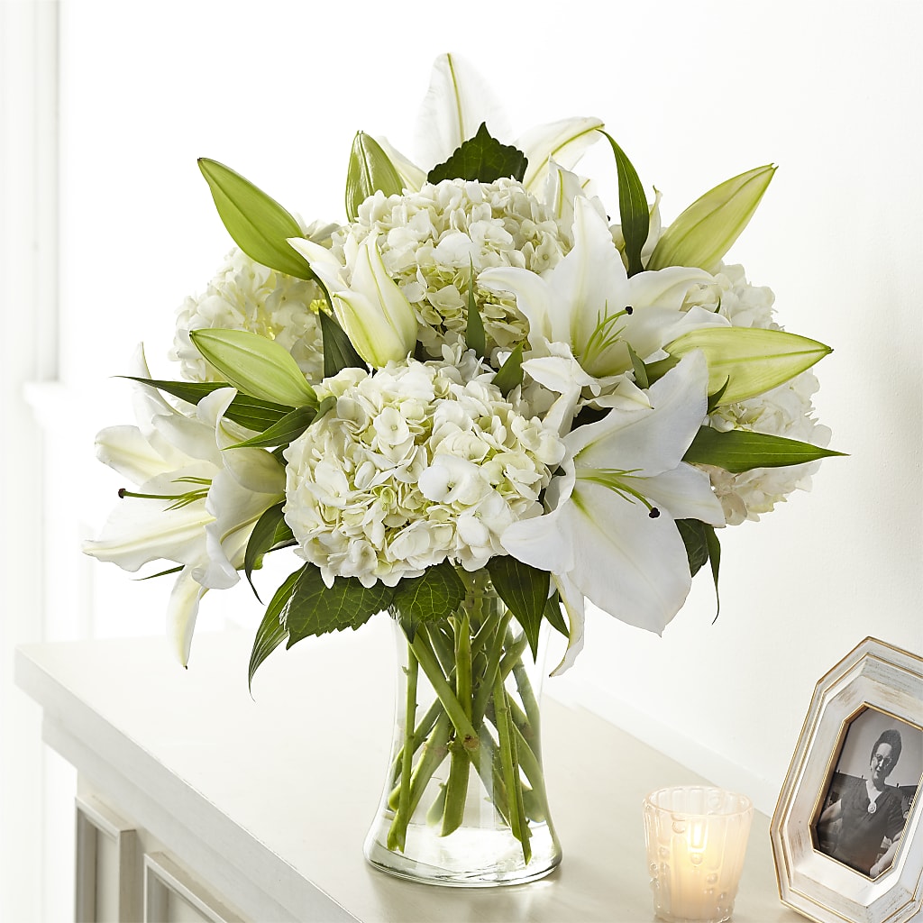 Compassionate Lily Bouquet – Usa Flowershop Llc, Pompano Beach FL