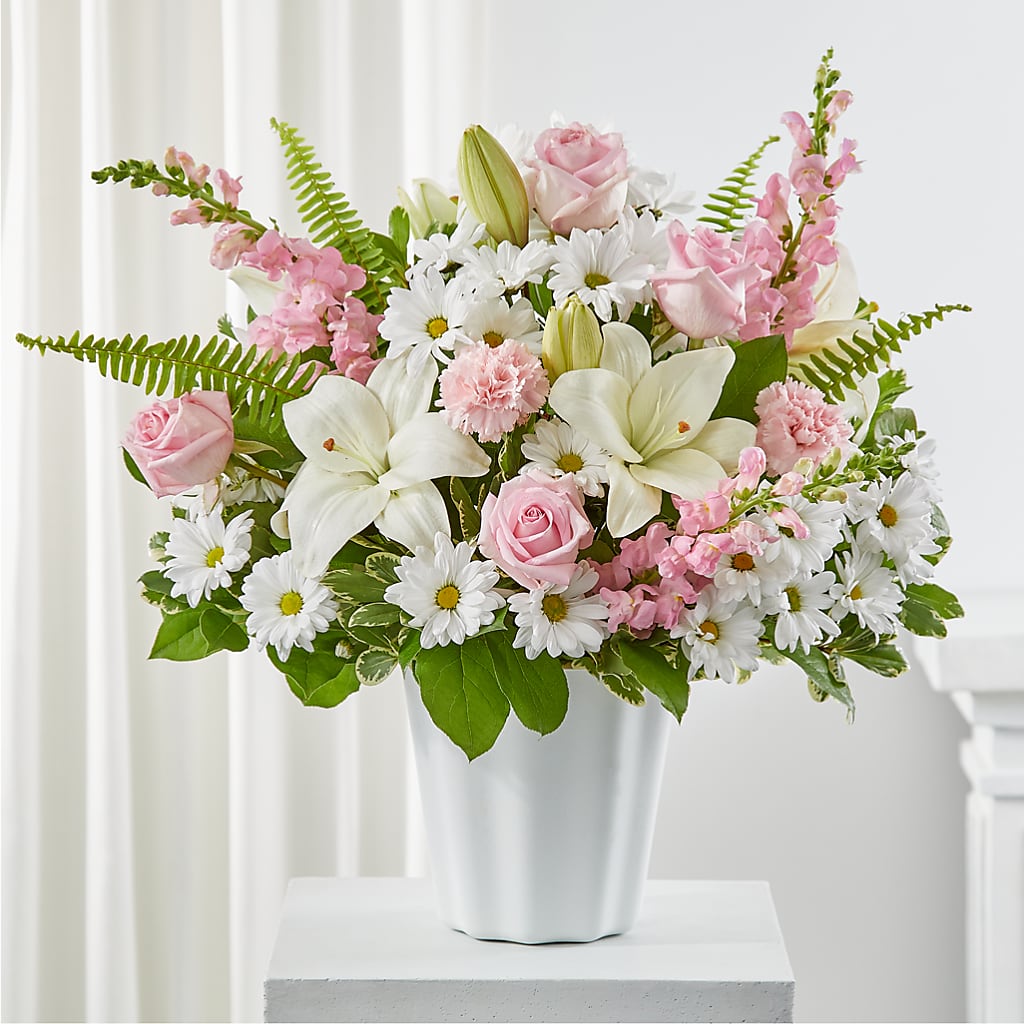 Soft Touch Tabletop Basket – Usa Flowershop Llc, Pompano Beach FL