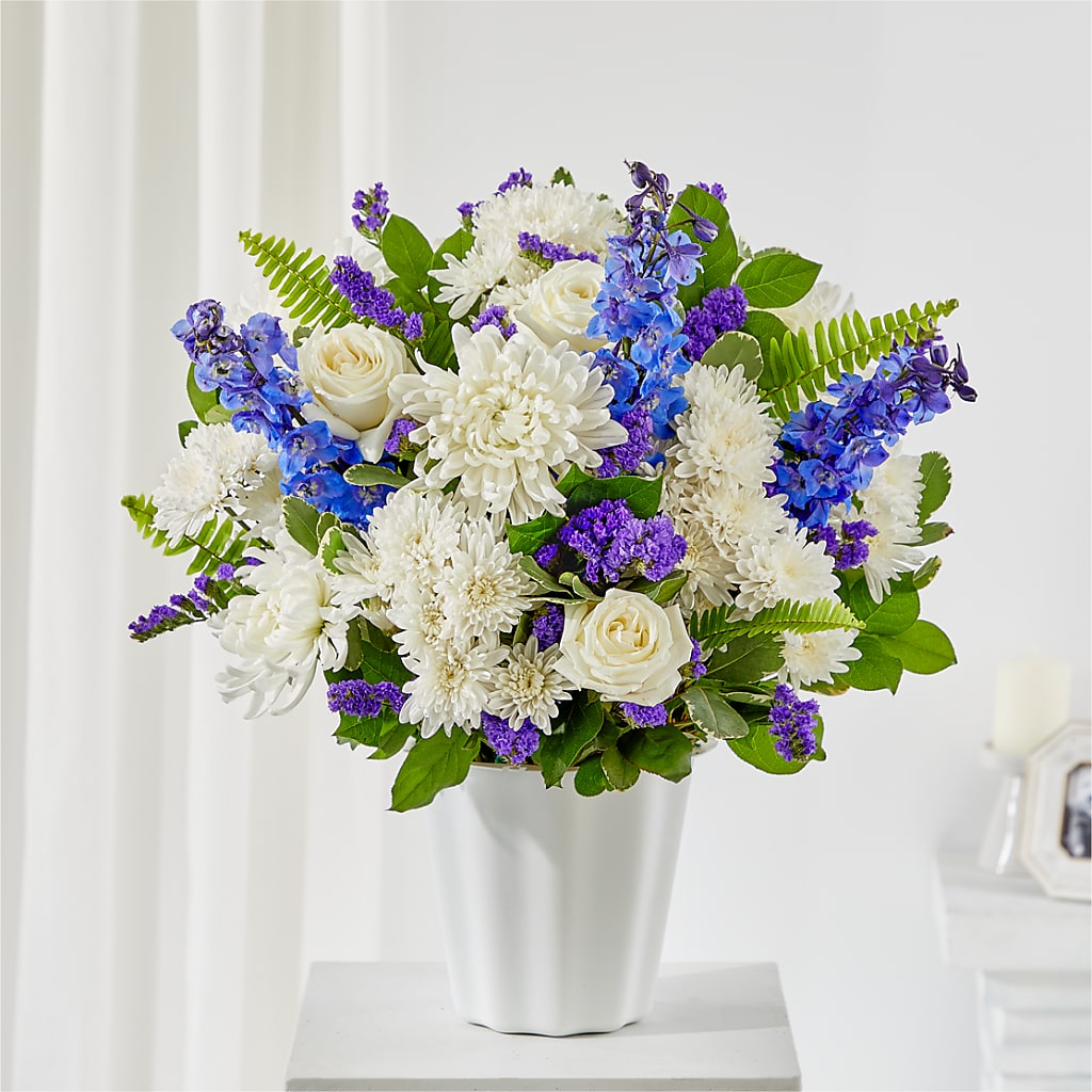 Hold Dear Tabletop Basket – Usa Flowershop Llc, Pompano Beach FL