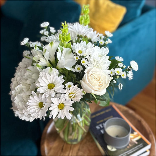 Classic Ivory – A Florist Original – Usa Flowershop Llc, Pompano Beach FL