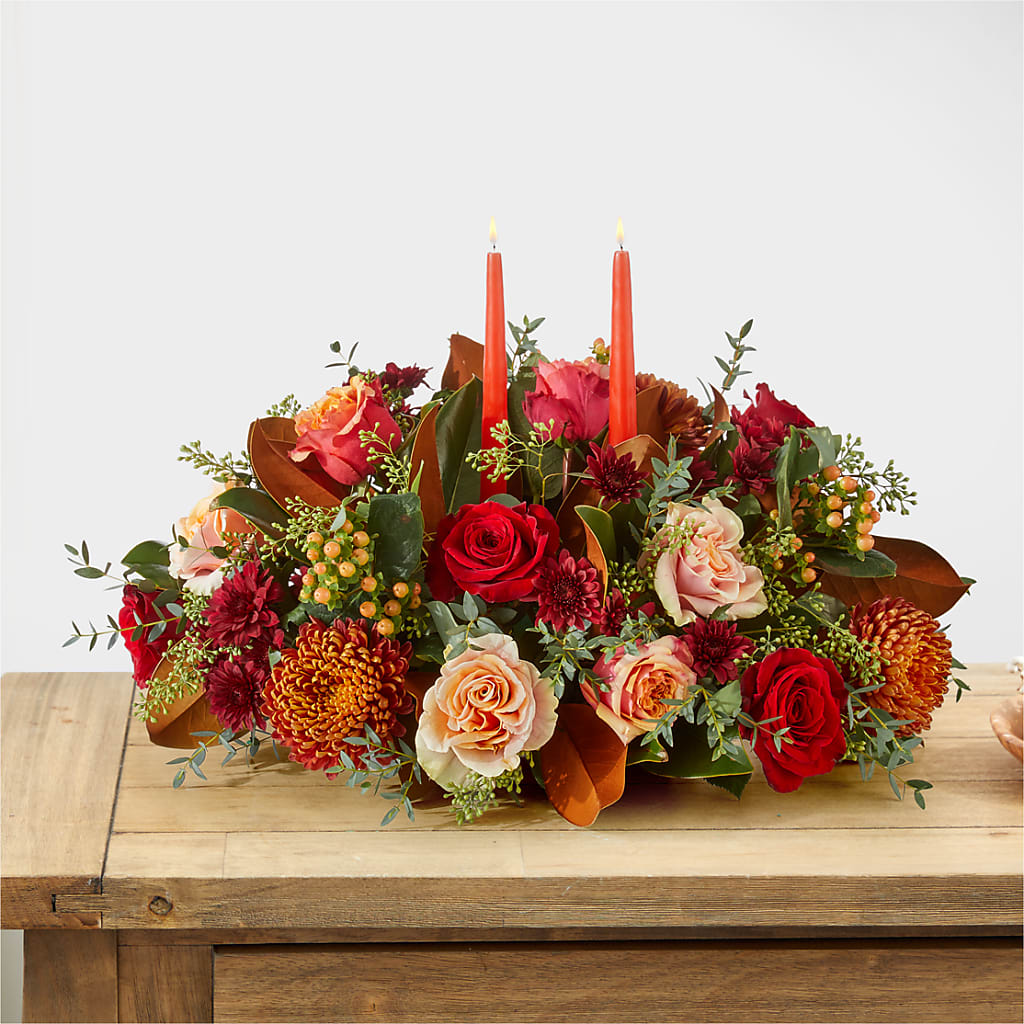 Gather Near Centerpiece – Usa Flowershop Llc, Pompano Beach FL