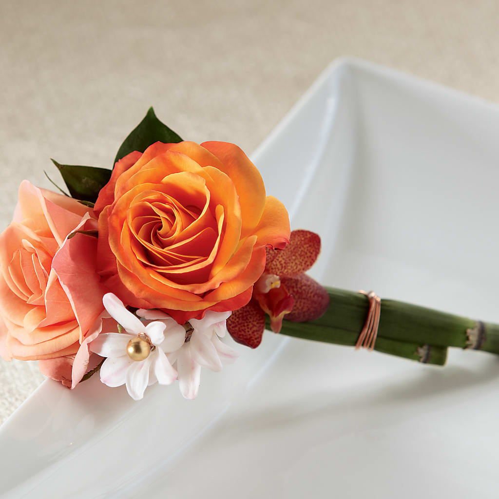 Sunset Dream Boutonniere – Usa Flowershop Llc, Pompano Beach FL