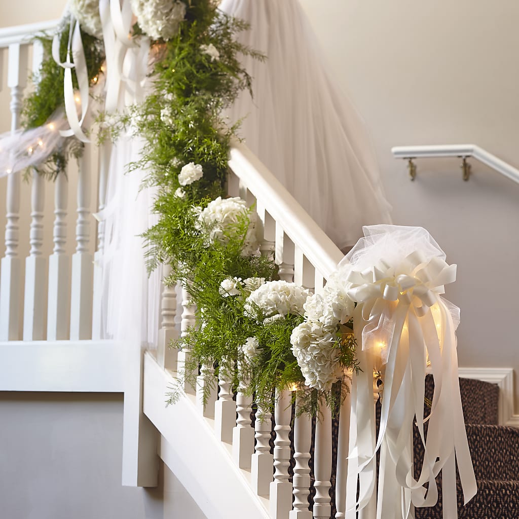 Champagne Dreams Garland – Usa Flowershop Llc, Pompano Beach FL