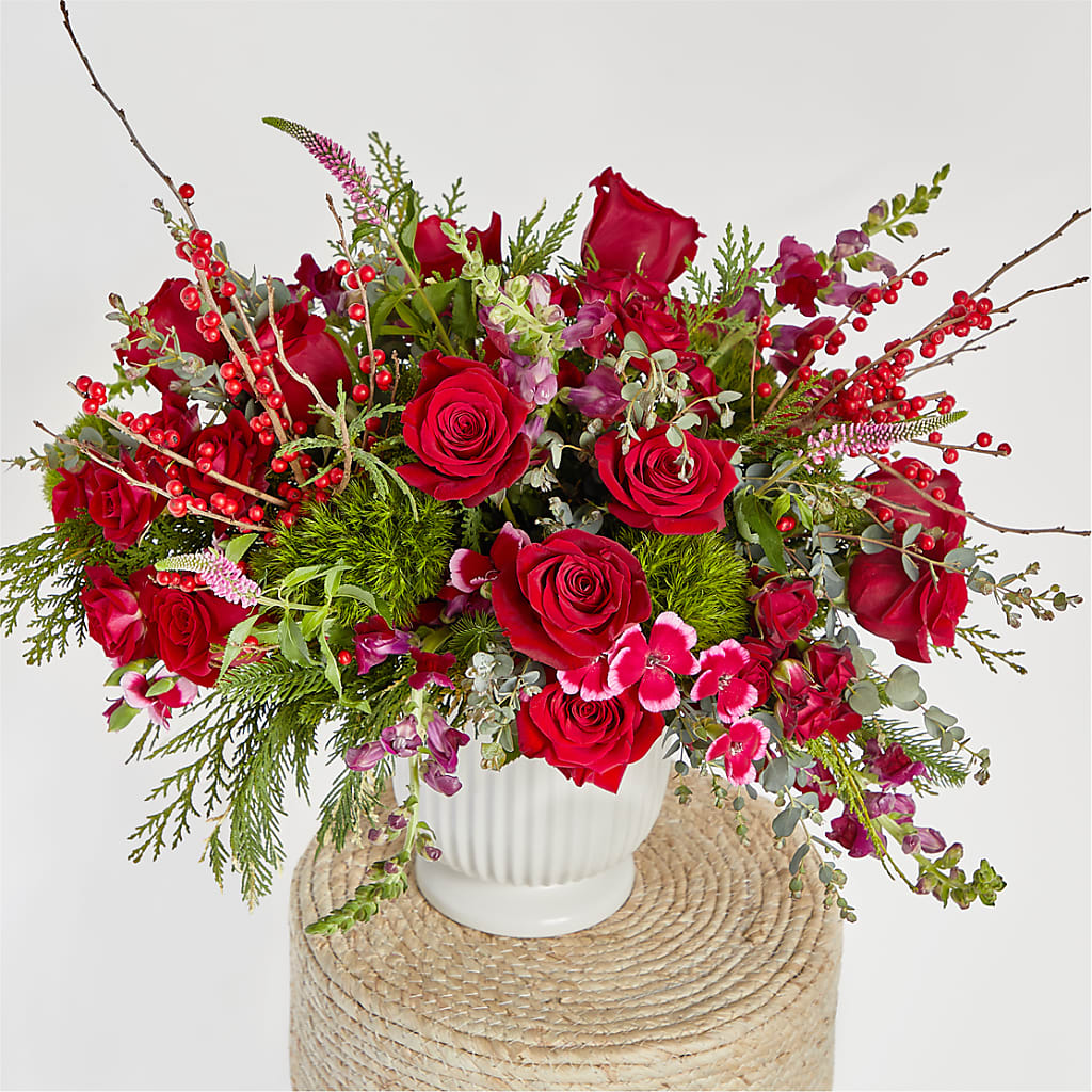 Big Red Bow Bouquet –  Usa Flowershop Llc, Pompano Beach FL