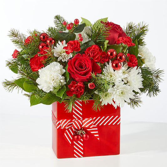 Presents Under the Tree Bouquet –  Usa Flowershop Llc, Pompano Beach FL