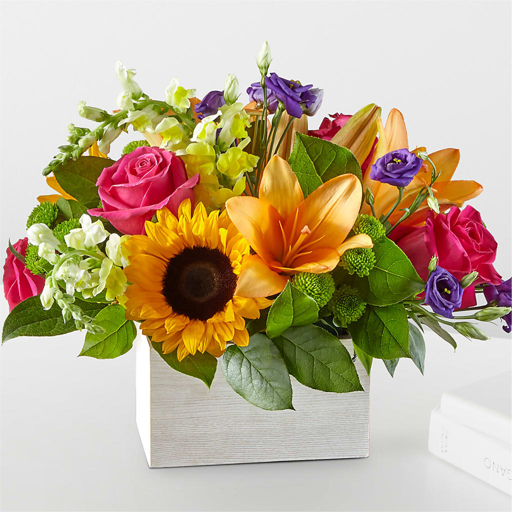Best Day Box Bouquet –  Usa Flowershop Llc, Pompano Beach FL