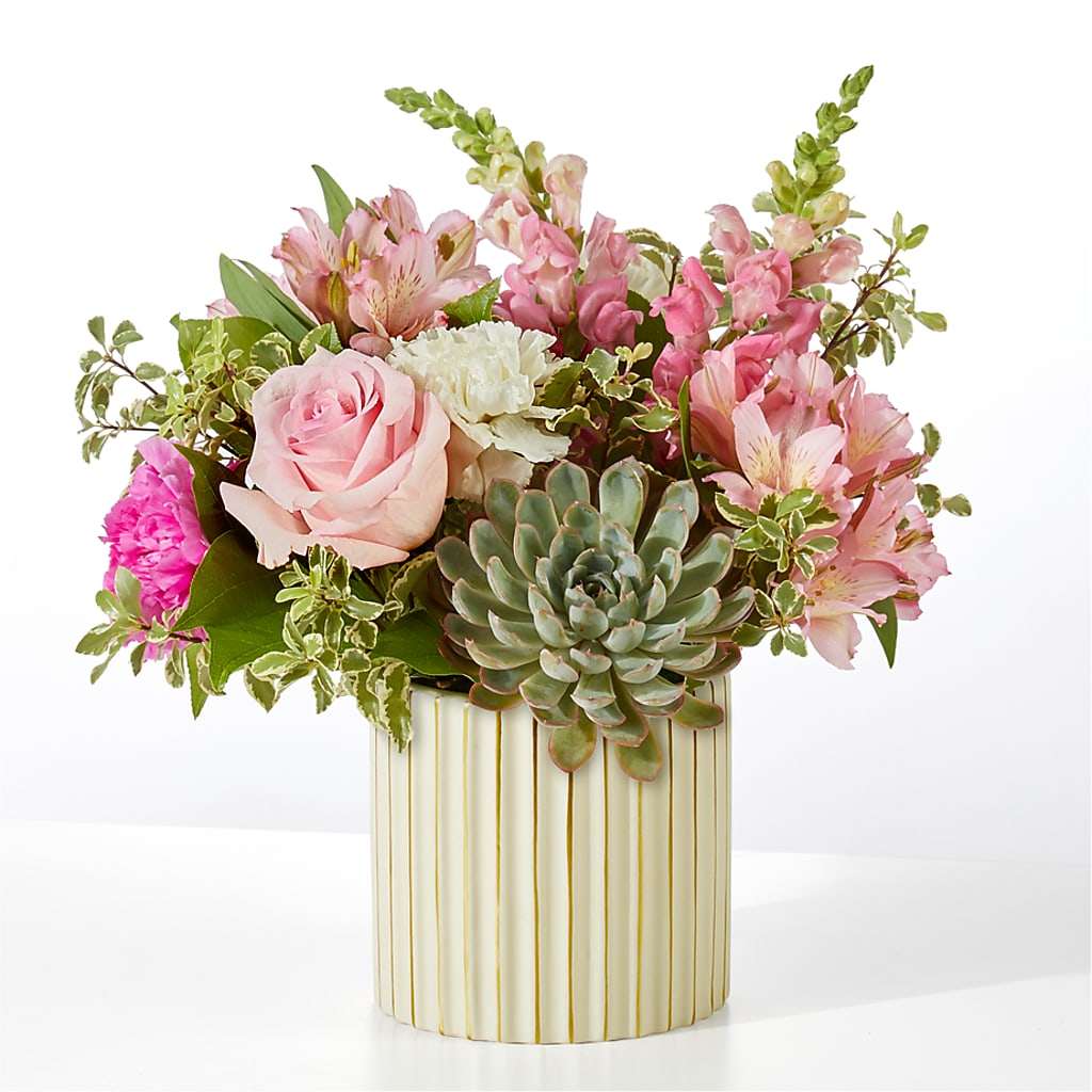 Magenta Musings Bouquet –  Usa Flowershop Llc, Pompano Beach FL