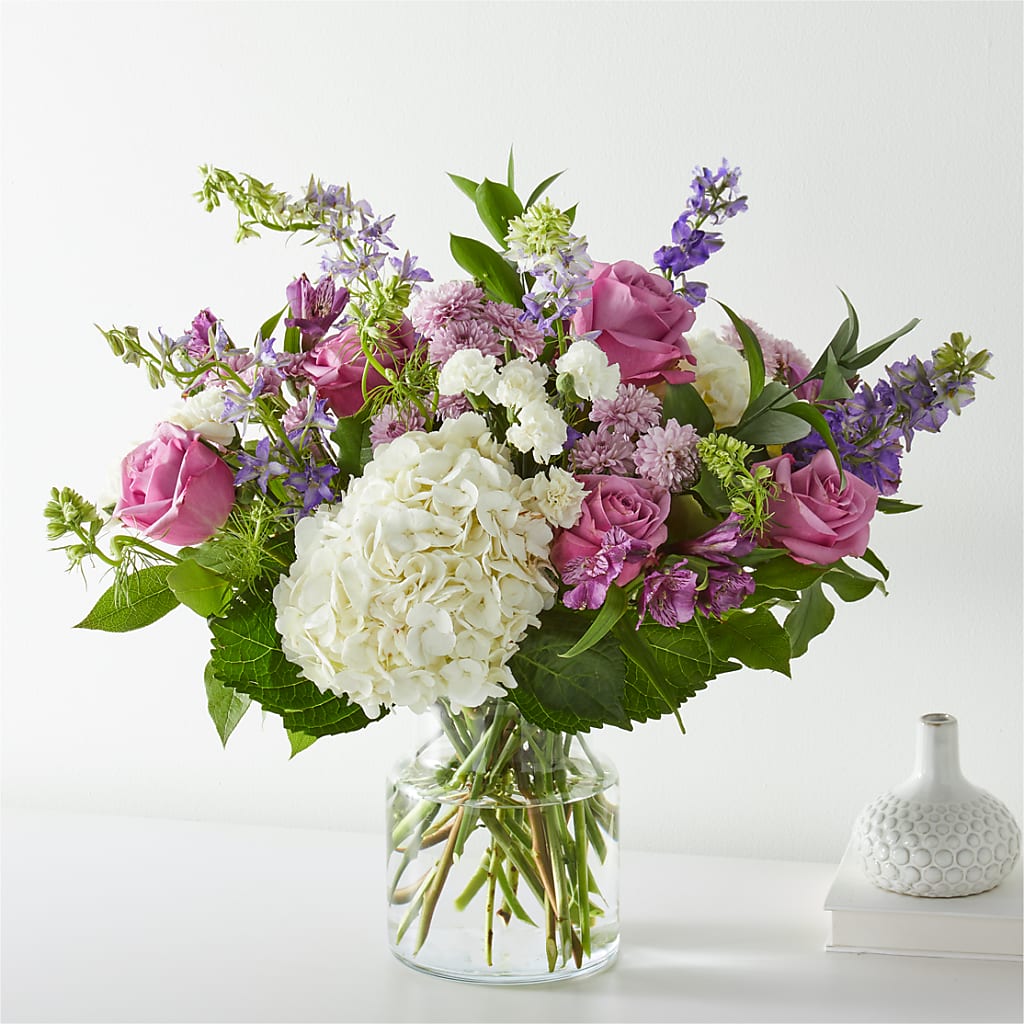 Violet Caress Bouquet –  Usa Flowershop Llc, Pompano Beach FL
