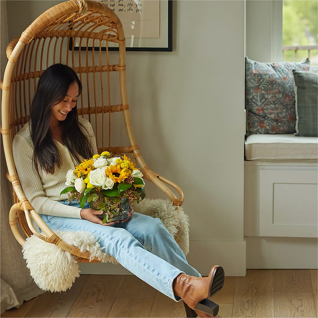 Luminous Morning Bouquet –  Usa Flowershop Llc, Pompano Beach FL