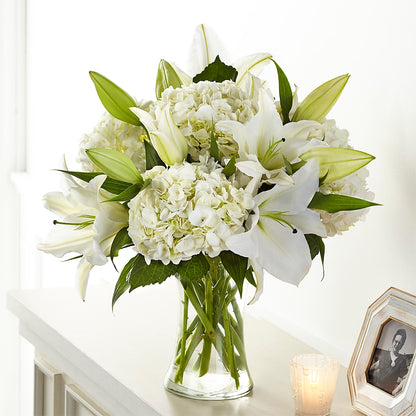 Compassionate Lily Bouquet –  Usa Flowershop Llc, Pompano Beach FL