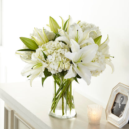 Compassionate Lily Bouquet –  Usa Flowershop Llc, Pompano Beach FL