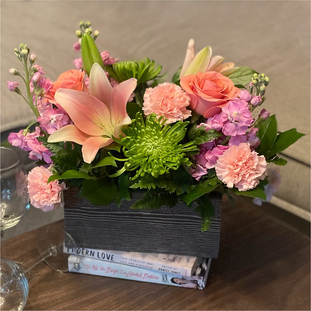 Beautiful Spirit Basket –  Usa Flowershop Llc, Pompano Beach FL