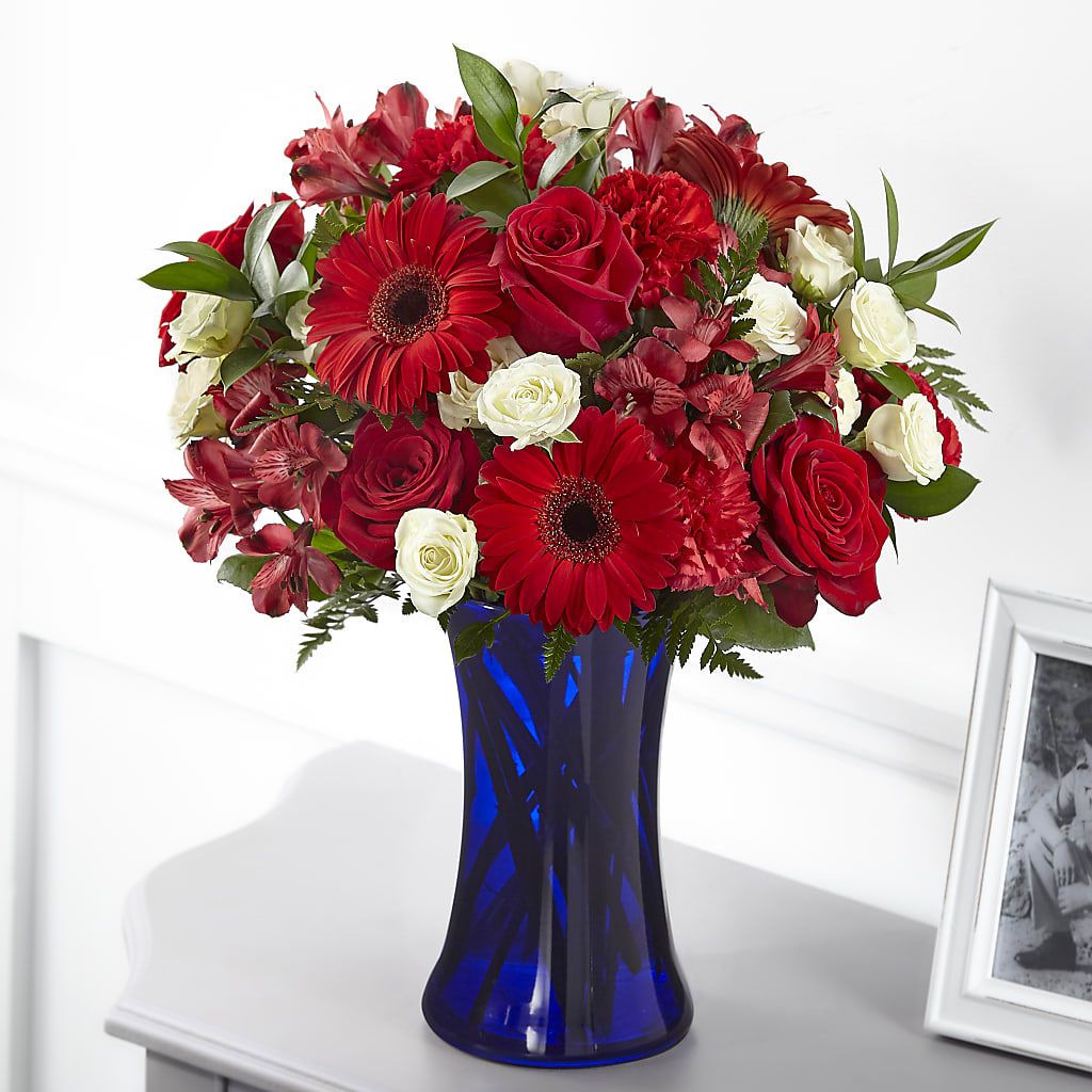 Hearts Embrace Bouquet –  Usa Flowershop Llc, Pompano Beach FL