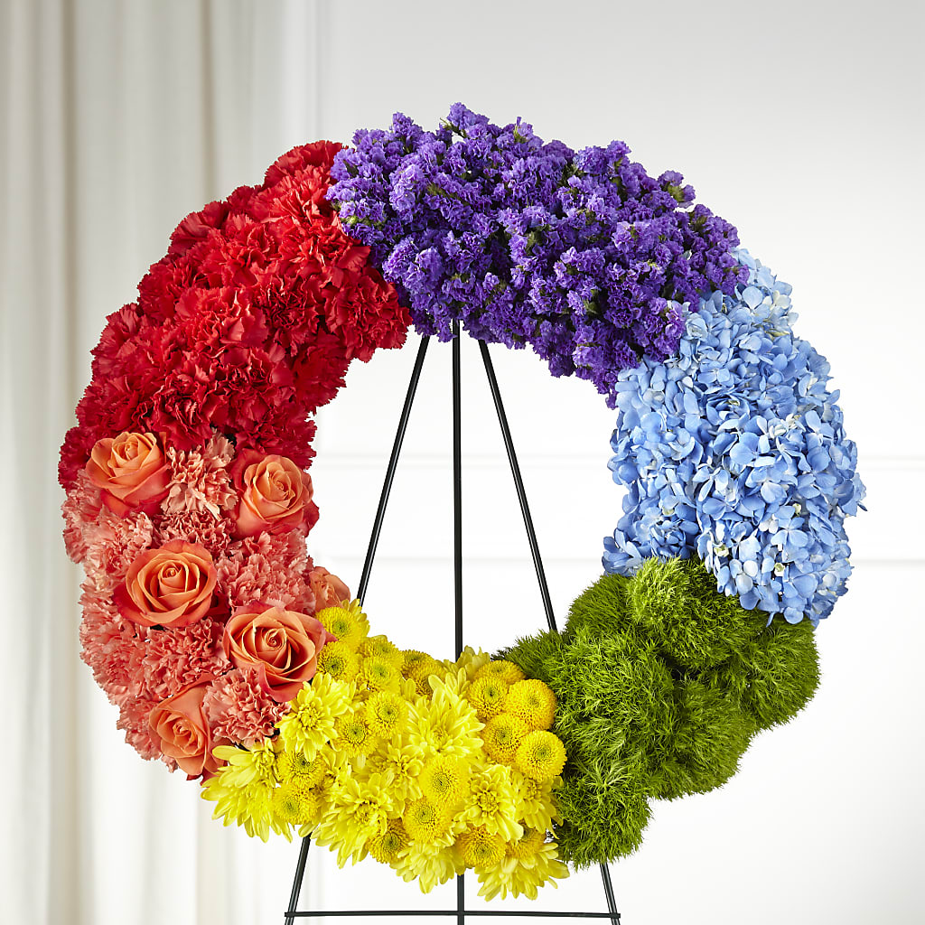 Circle of Love Wreath –  Usa Flowershop Llc, Pompano Beach FL