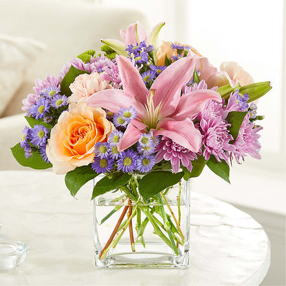 Delicate Details Bouquet –  Usa Flowershop Llc, Pompano Beach FL