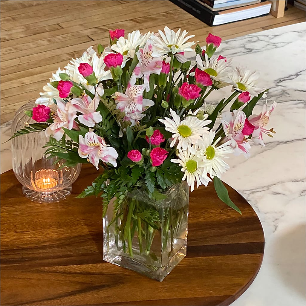 Sweet Surprises® Bouquet –  Usa Flowershop Llc, Pompano Beach FL