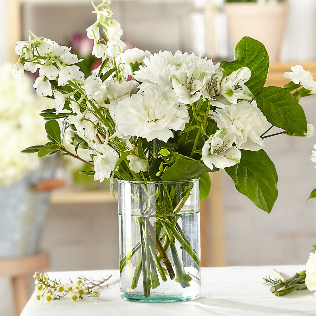 Classic Ivory – A Florist Original –  Usa Flowershop Llc, Pompano Beach FL