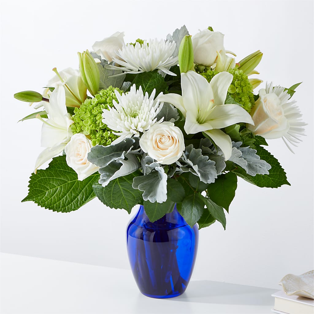 Snowy Dreams Bouquet –  Usa Flowershop Llc, Pompano Beach FL
