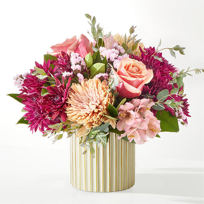 Berry Cobbler Bouquet with Ivory Vase –  Usa Flowershop Llc, Pompano Beach FL