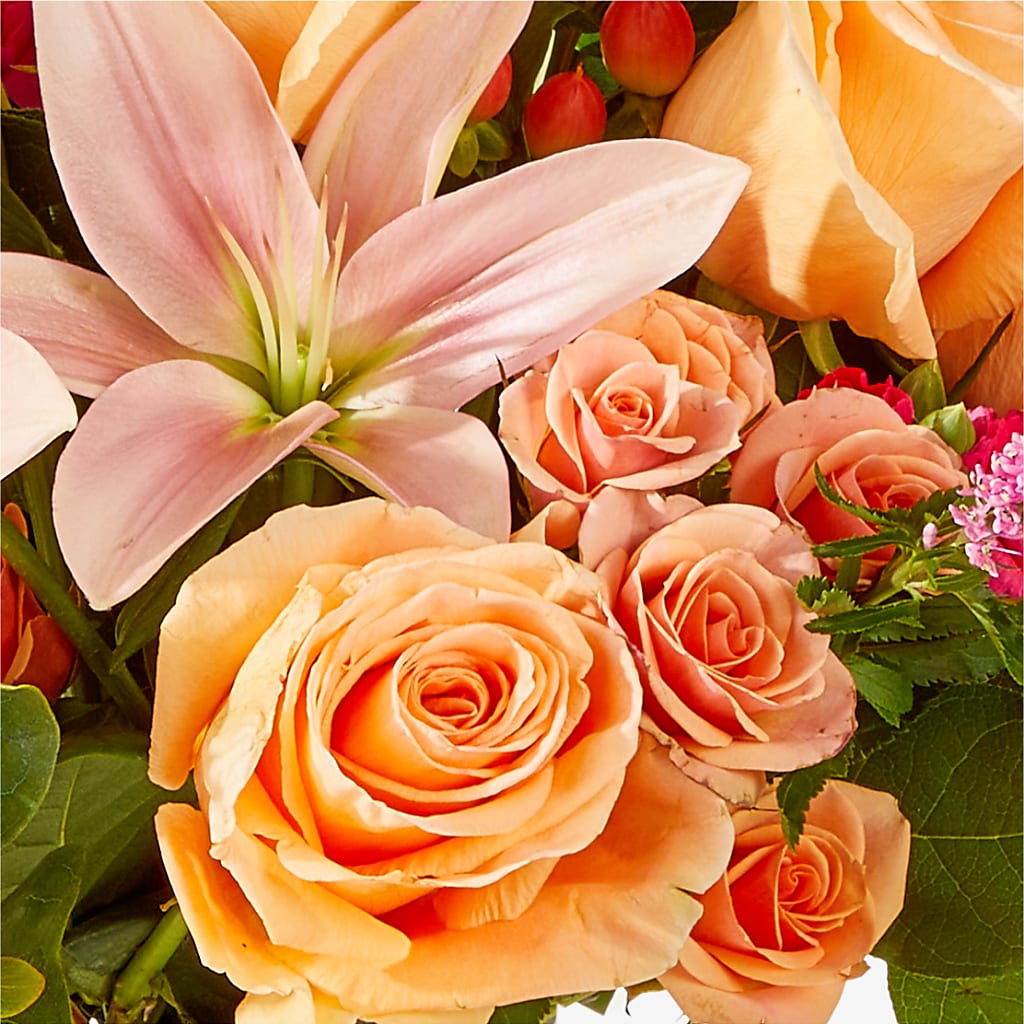 Bisous Bouquet –  Usa Flowershop Llc, Pompano Beach FL