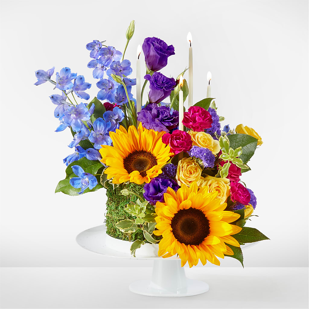 Star of the Day Floral Cake –  Usa Flowershop Llc, Pompano Beach FL