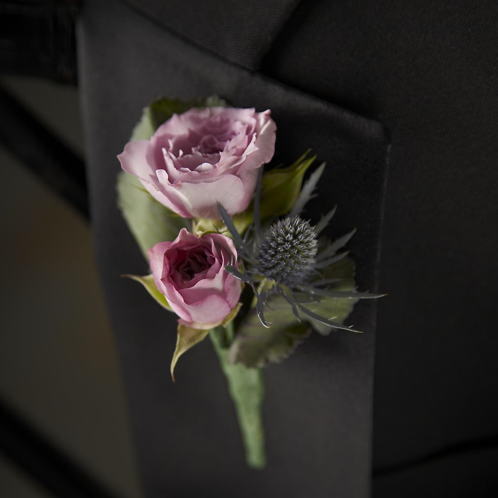 Veronica Boutonniere –  Usa Flowershop Llc, Pompano Beach FL