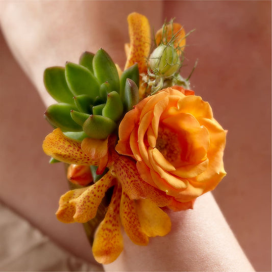 Irresistible Love Wrist Corsage –  Usa Flowershop Llc, Pompano Beach FL