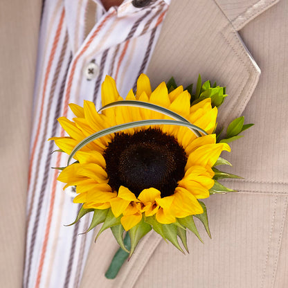 Free Spirit Boutonniere –  Usa Flowershop Llc, Pompano Beach FL