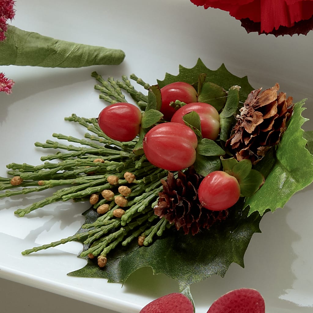 Red Berry Boutonniere –  Usa Flowershop Llc, Pompano Beach FL