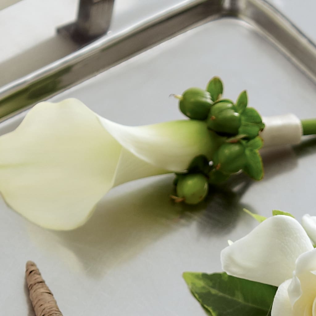 White Calla Boutonniere –  Usa Flowershop Llc, Pompano Beach FL